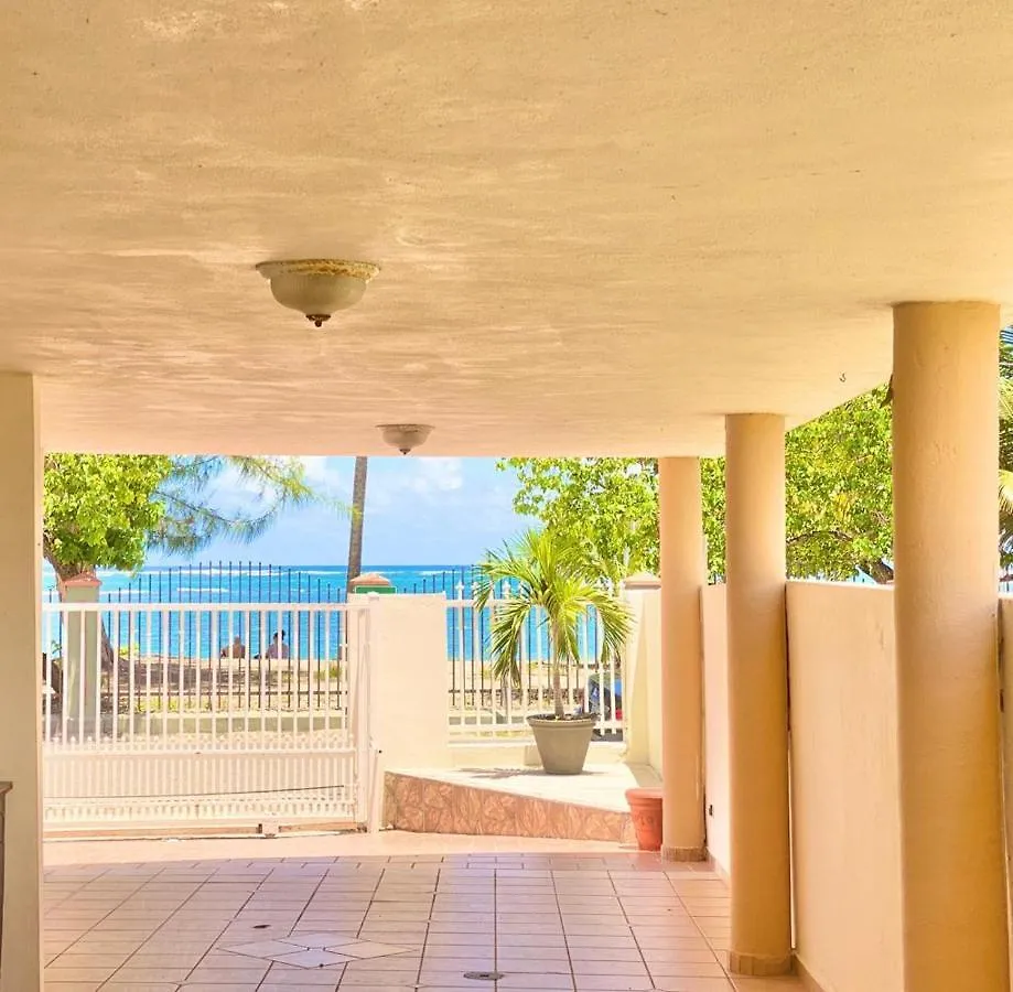 Tropical Breeze 2 Bed 2 Bath Apartment Dorado